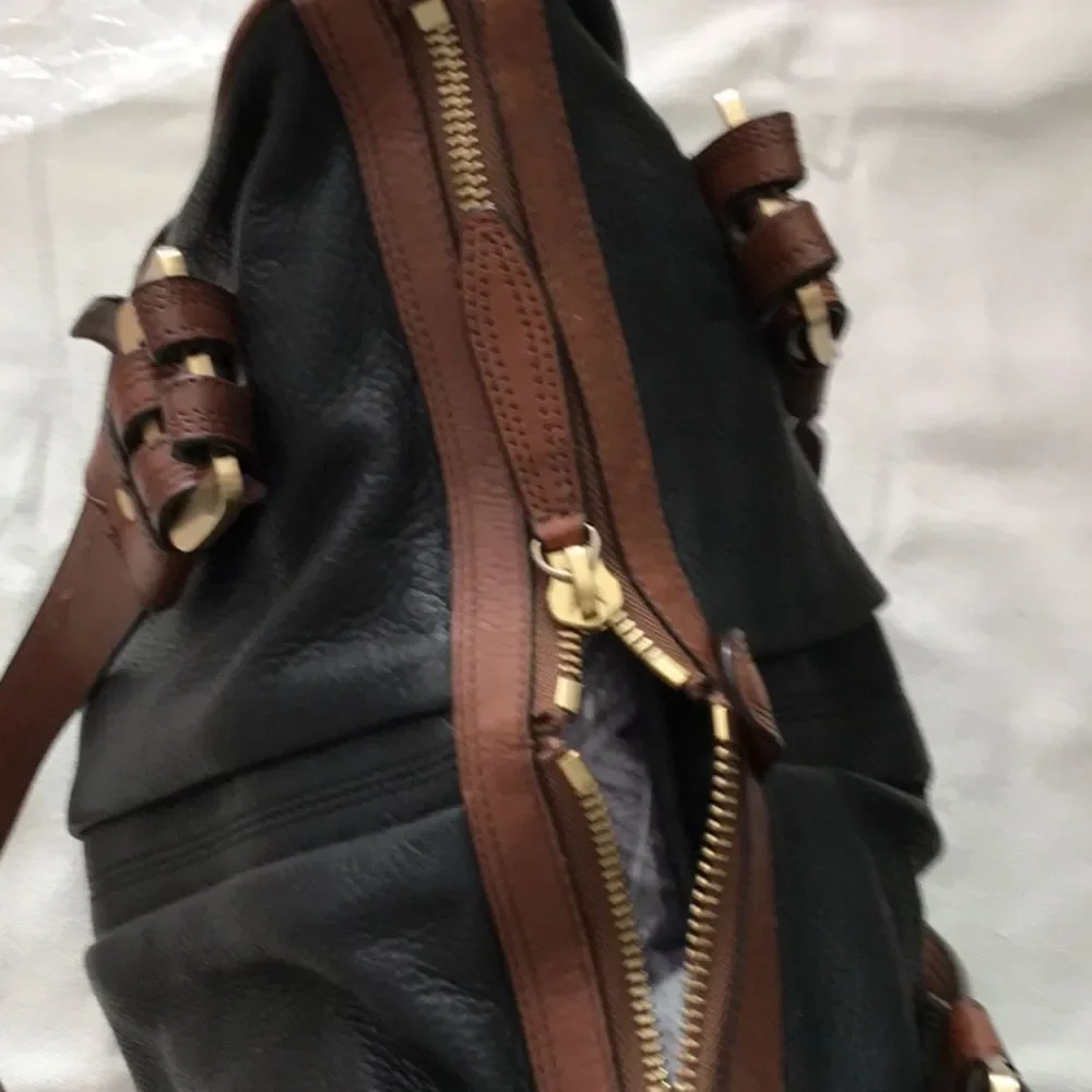 Michael Kors black & brown Leather handbag. - Picture 4 of 16